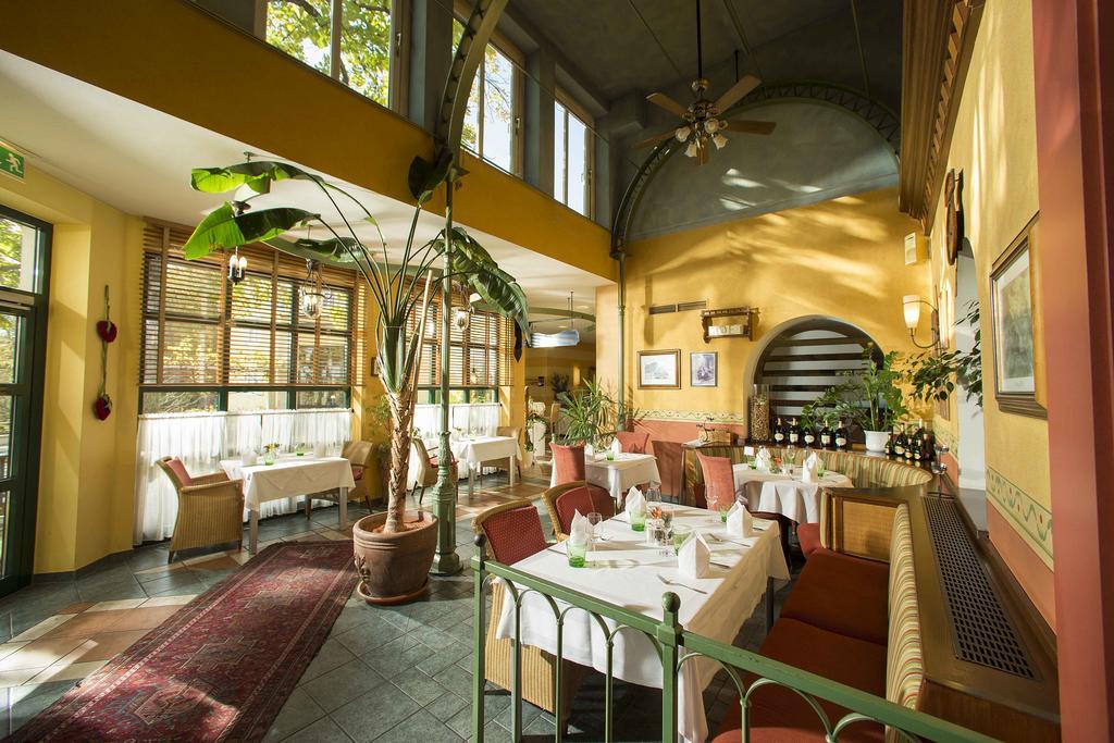 Hotel Staribacher Suedsteiermark Leibnitz Exterior photo