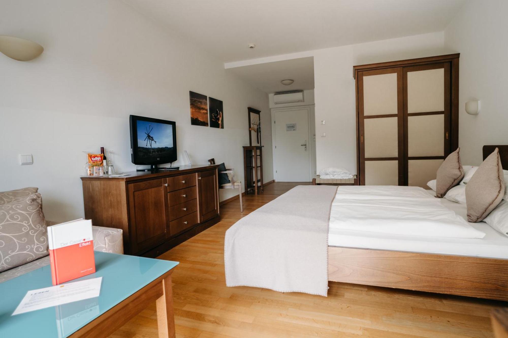 Hotel Staribacher Suedsteiermark Leibnitz Exterior photo